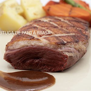 PEITUGA DE PATO A BRASA
